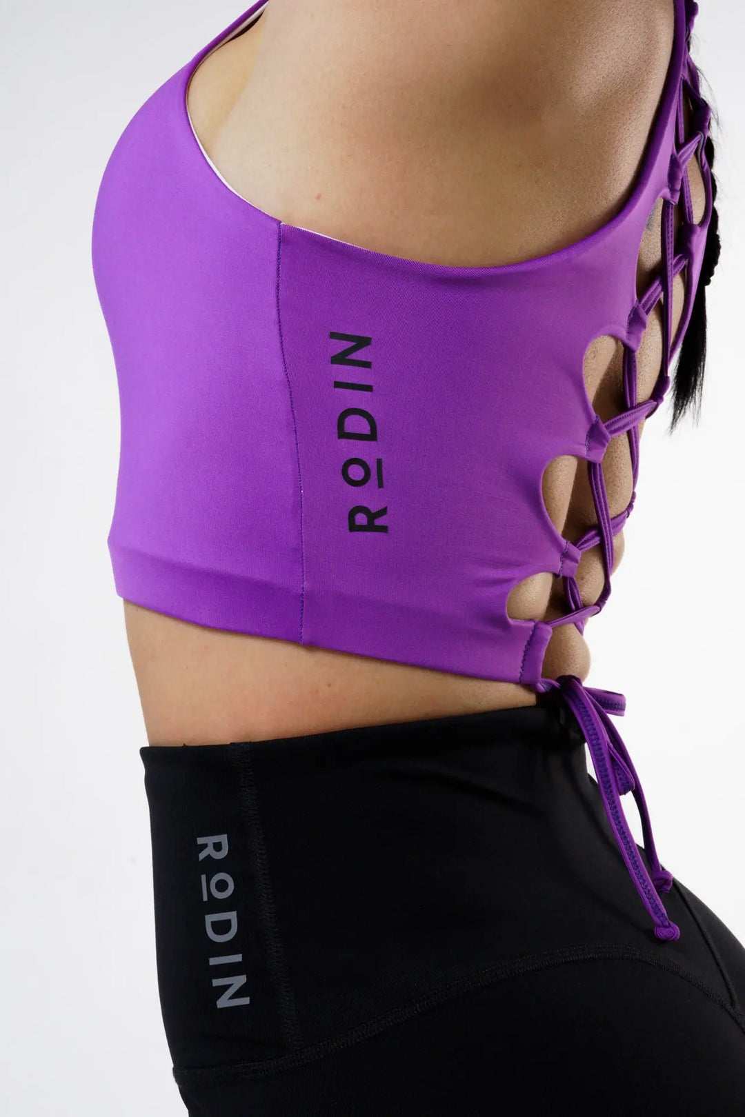 Woman wearing the Daisy High Impact Adjustable of color royal lilac#color_royal-lilac