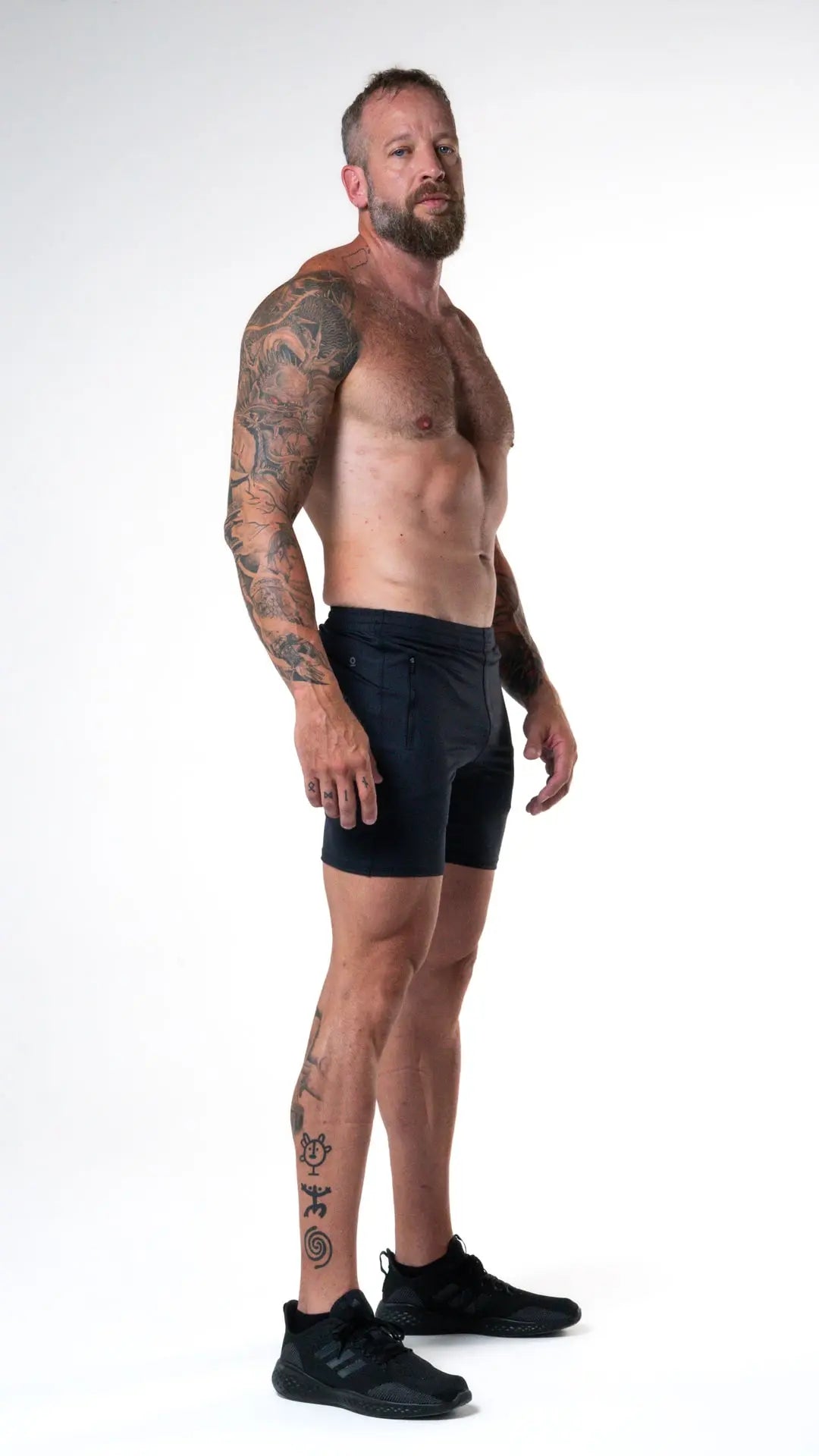 Man wearing the Diesel short functional athlete of color black#color_black